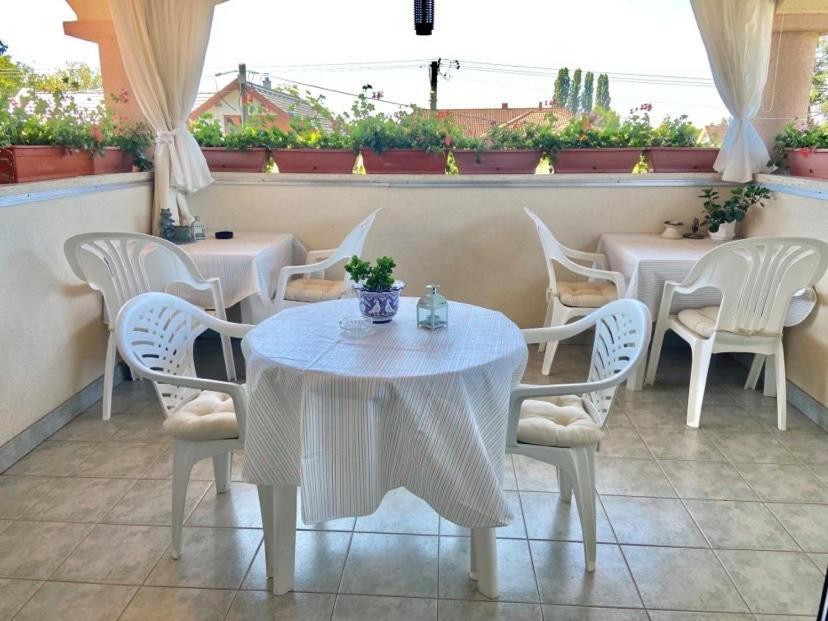 Fodor Haz Apartment Gyenesdias Bagian luar foto